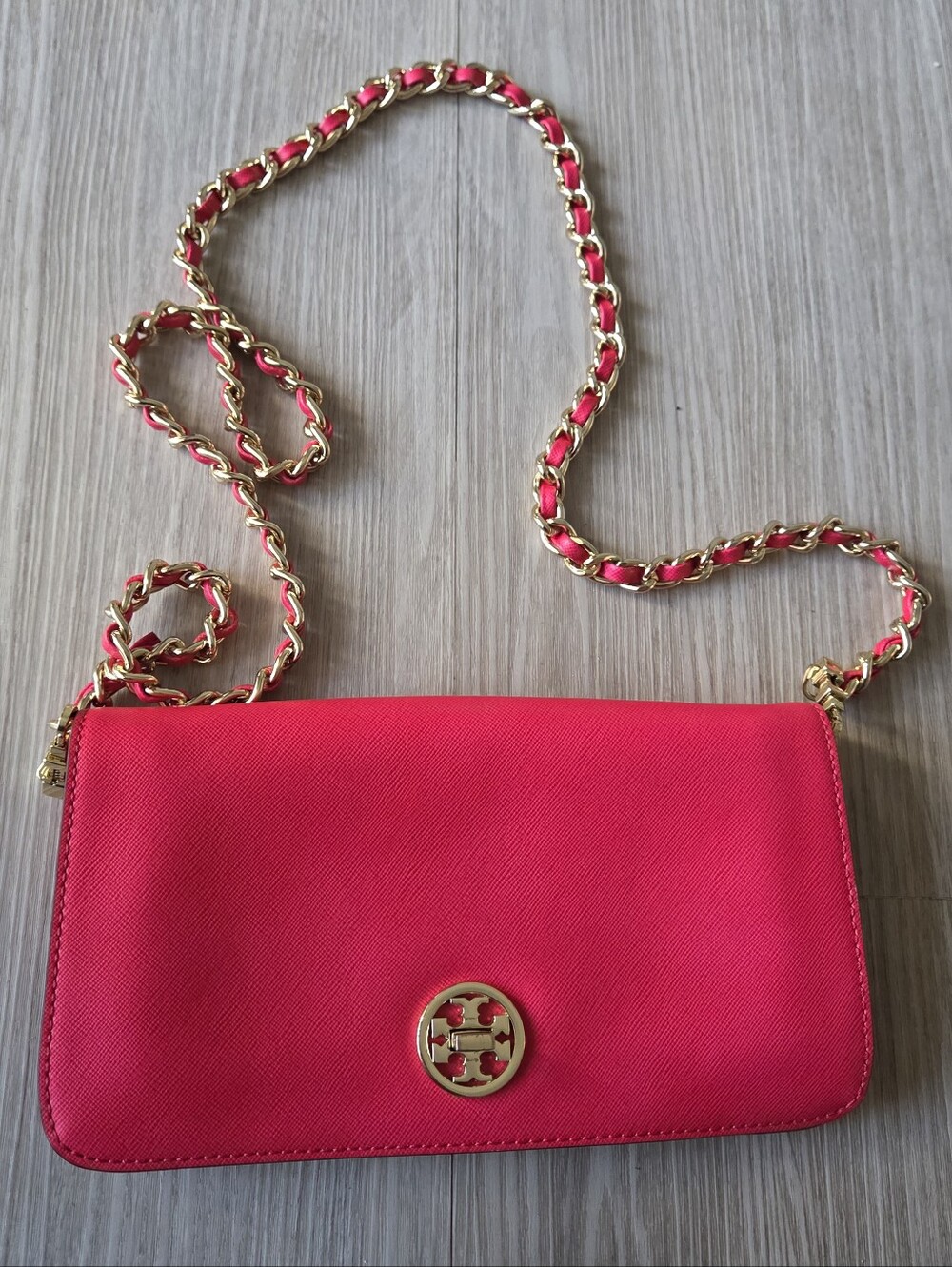 Tory Burch Crossbody Clutch Bag Gold Chain (Hot Pink)